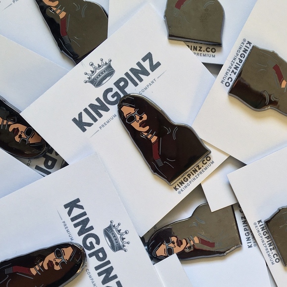 Aaliyah One In A Million Lapel Pin - Picture 2 of 4